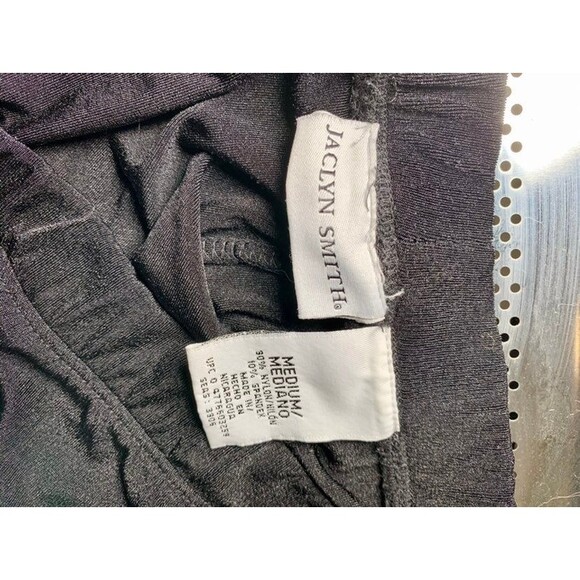 Jaclyn Smith, Black Jersey Knit Capris, Size M - Picture 7 of 7